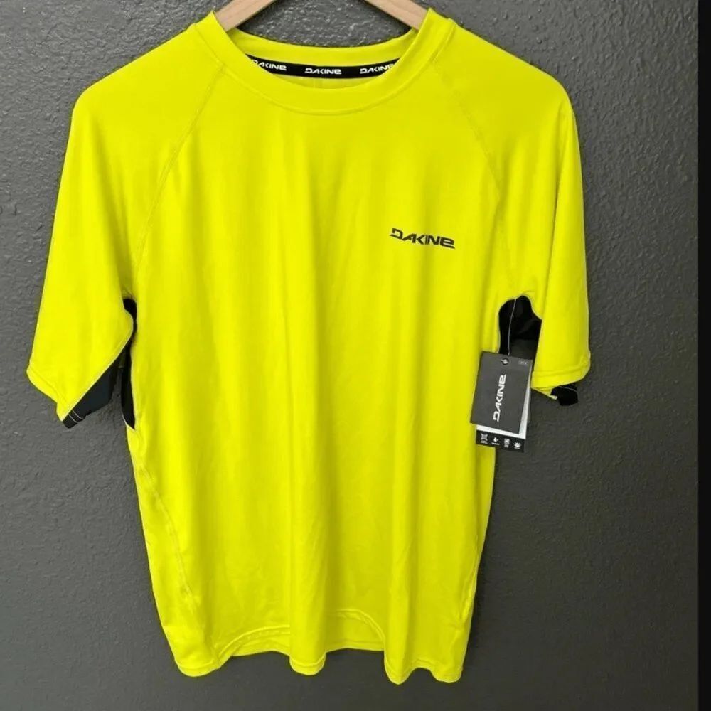 NWT Dakine quick dry active shirt | size M